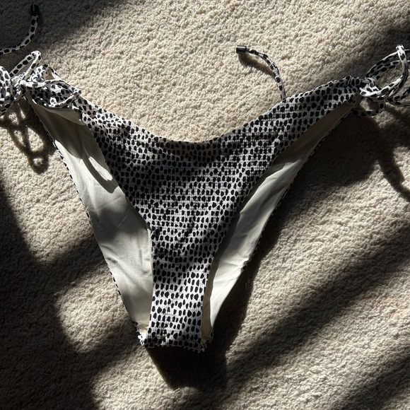 Tavik Bikini - Picture 4 of 8